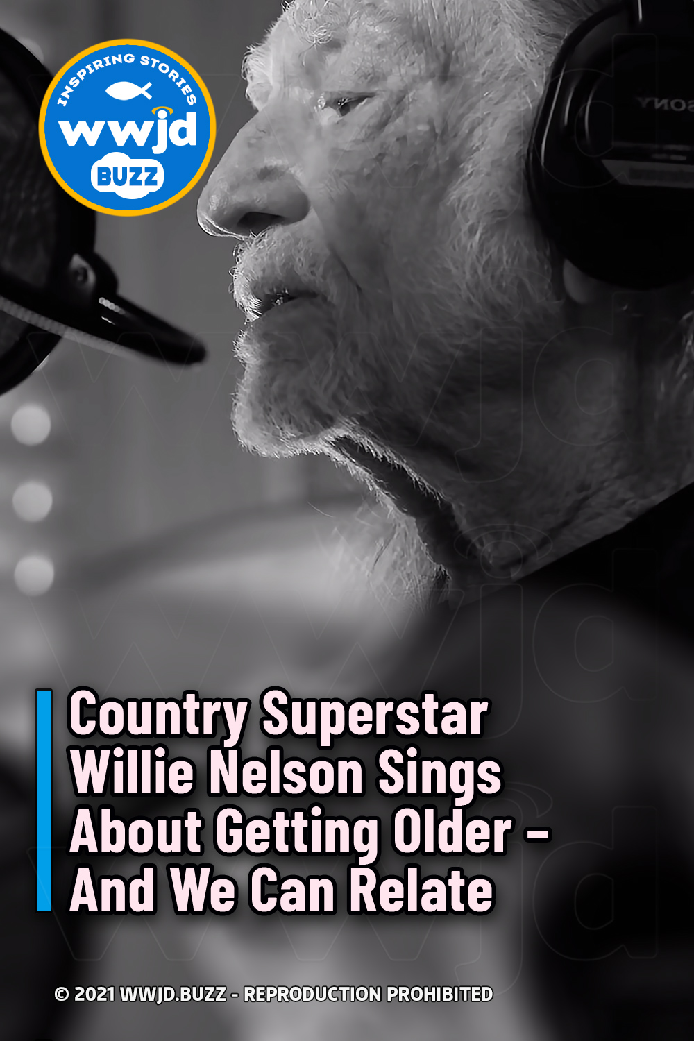 Country Superstar Willie Nelson Sings About Getting Older - And We Can Relate