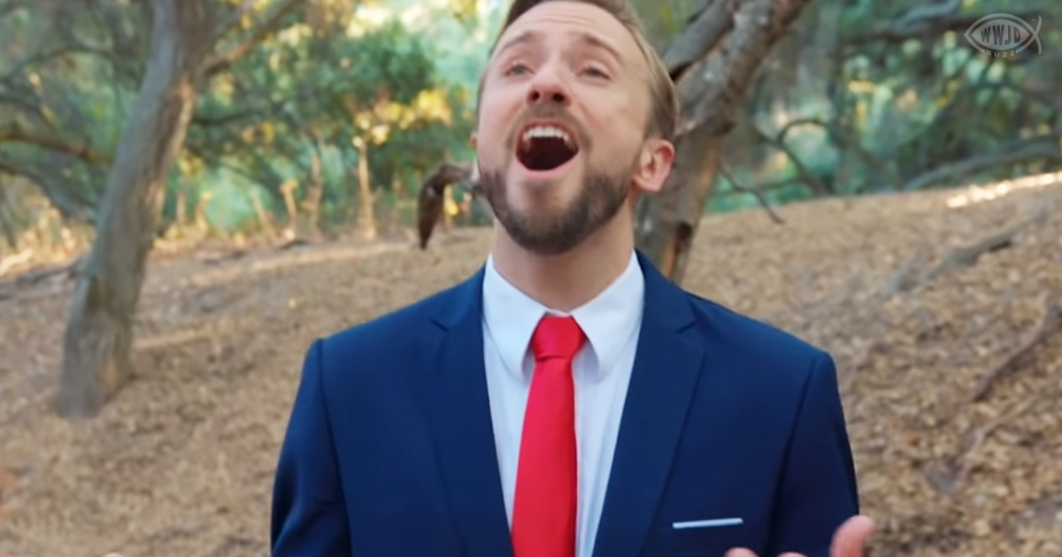 Boys choir joins Peter Hollens for incredible ‘How Great Thou Art’ performance
