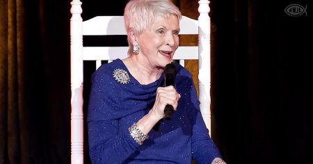 Hilarious story about forgetfulness told by Jeanne Robertson