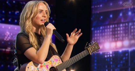 Madilyn Bailey delights audience with AGT audition made from hate comments