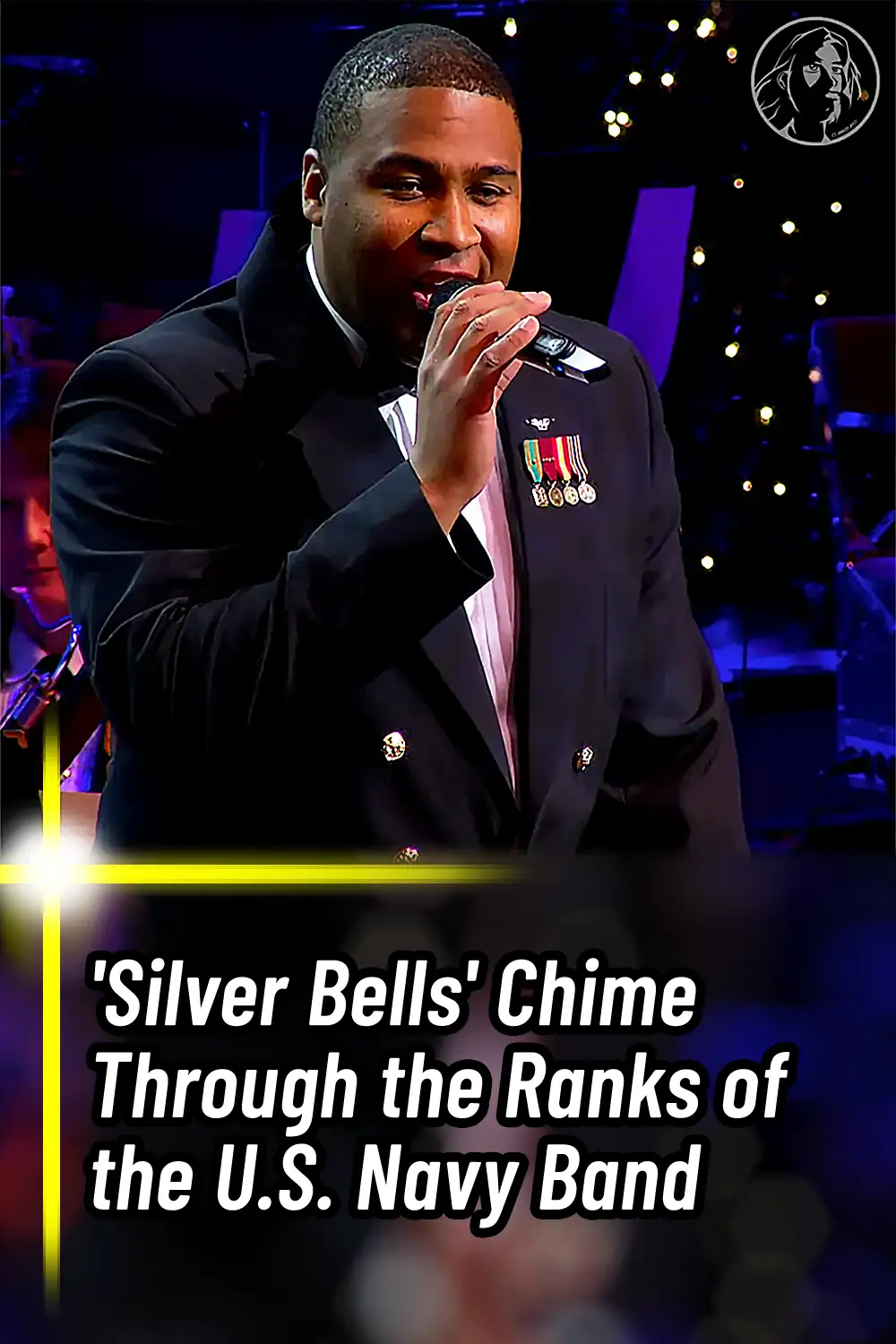 \'Silver Bells\' Chime Through the Ranks of the U.S. Navy Band